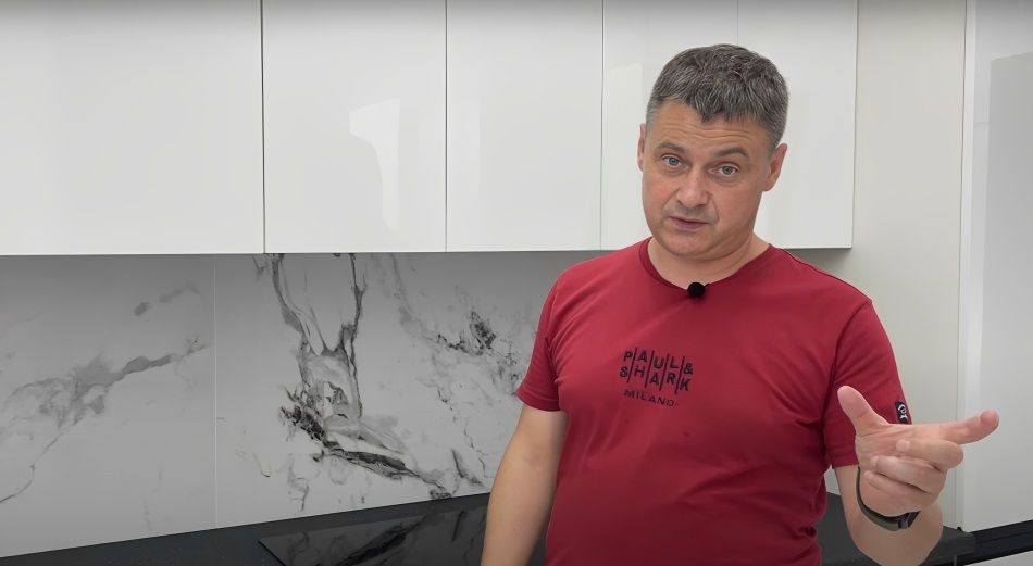 Современная кухня в Феодосии